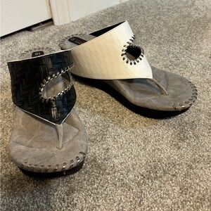 Stylish Women's Reversible Sandals